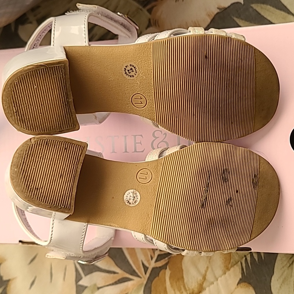 Chrisrie & Jill White Leather Sandals with Ankle Strap - Picture 3 of 3